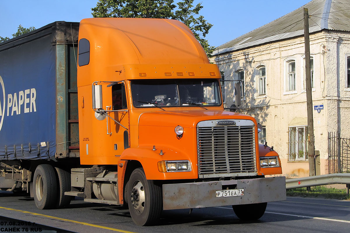 Белгородская область, № Р 751 ЕА 31 — Freightliner FLD 120 SD