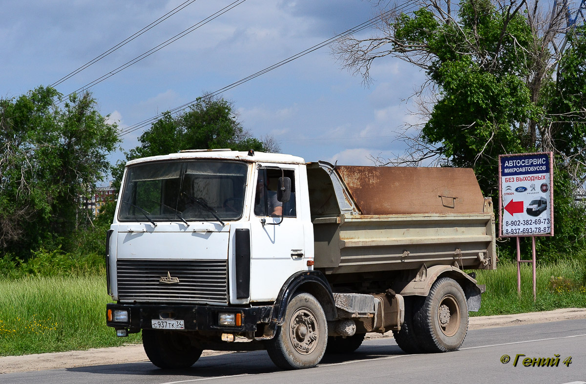 Волгоградская область, № С 937 ТК 34 — МАЗ-555102