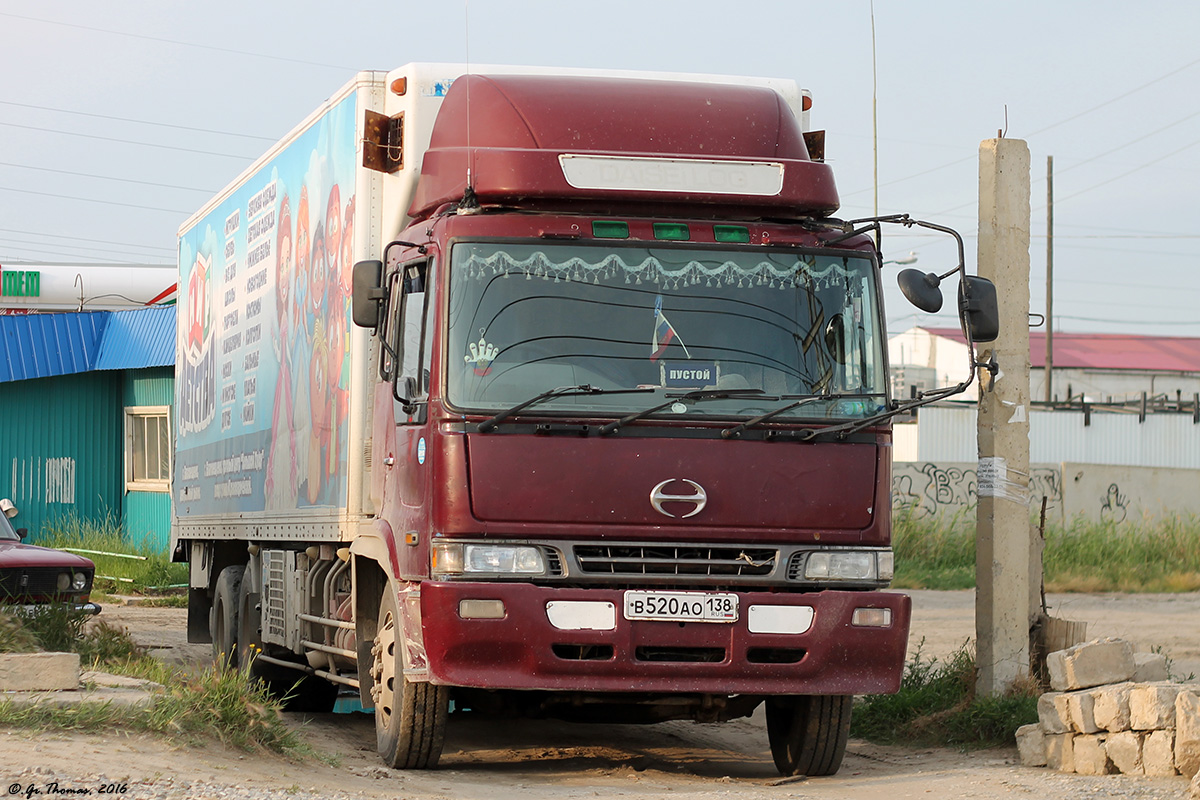 Иркутская область, № В 520 АО 138 — Hino Profia