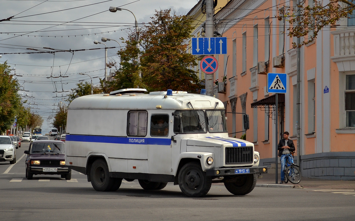 Калужская область, № М 1913 40 — ГАЗ-33074