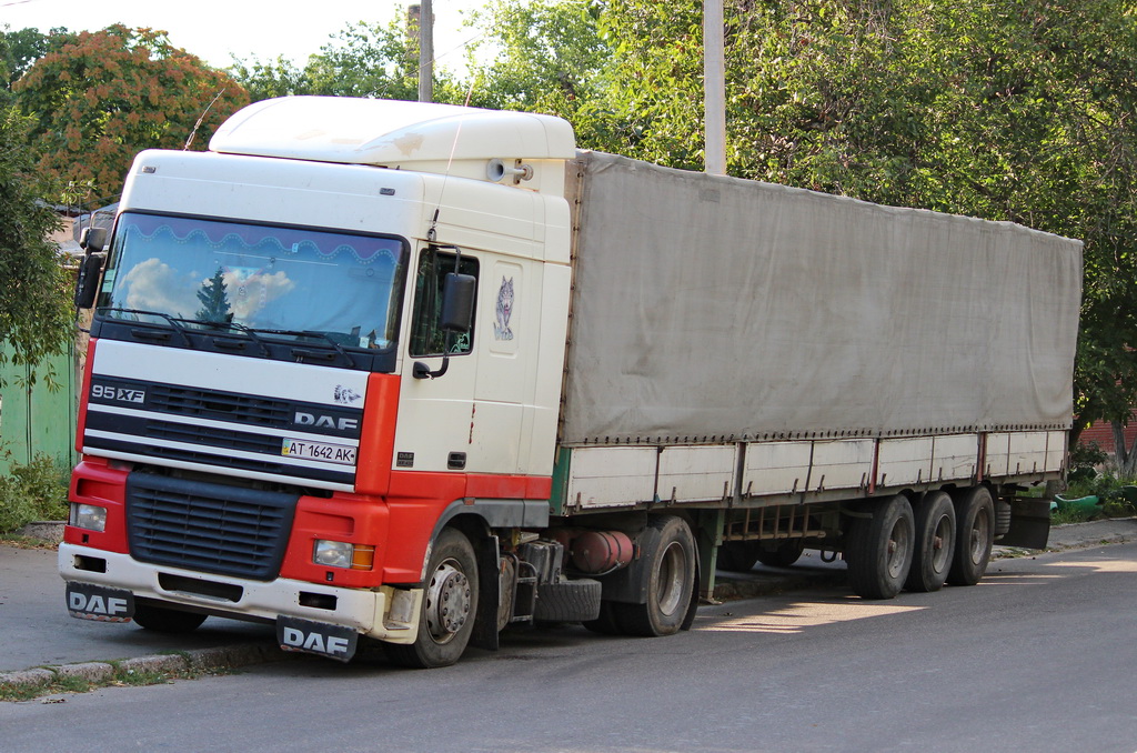 Ивано-Франковская область, № АТ 1642 АК — DAF XF95 FT