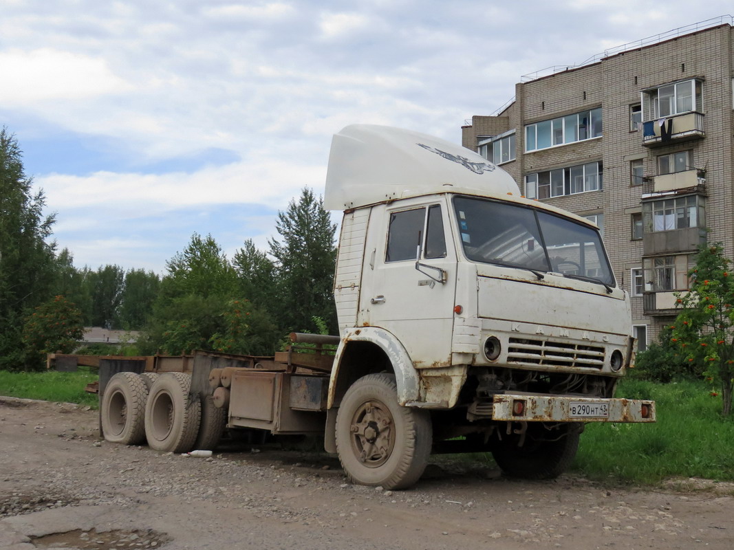 Кировская область, № В 290 НТ 43 — КамАЗ-53212