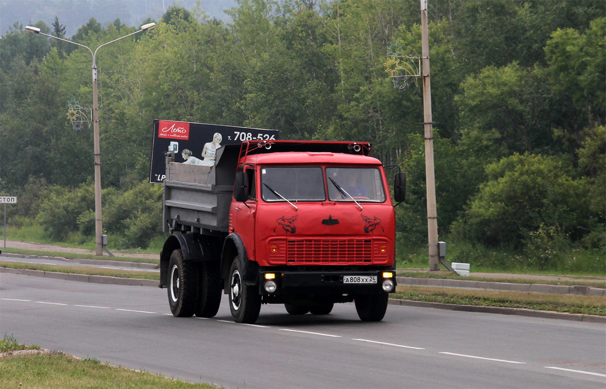 Красноярский край, № А 808 ХХ 24 — МАЗ-5549