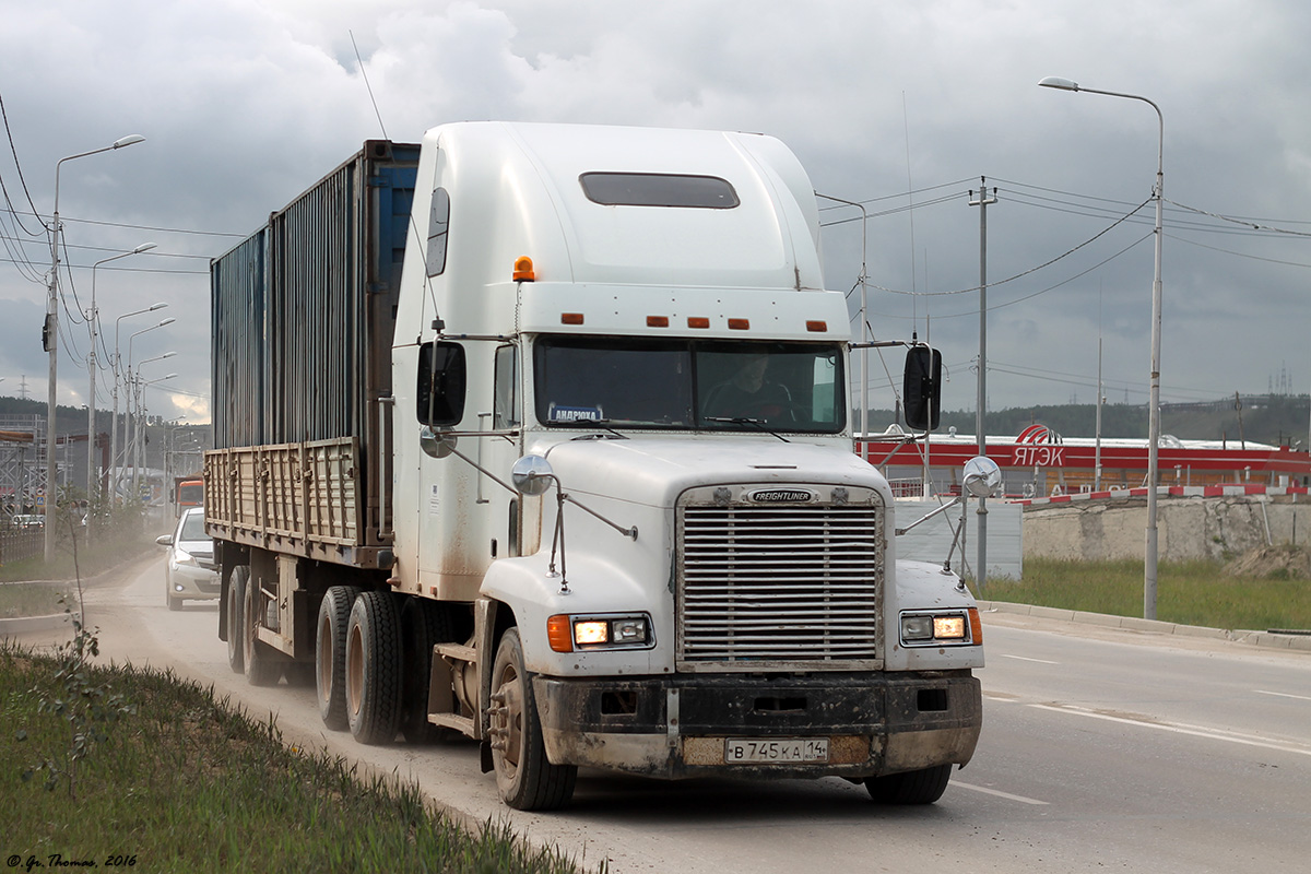 Саха (Якутия), № В 745 КА 14 — Freightliner FLD 120