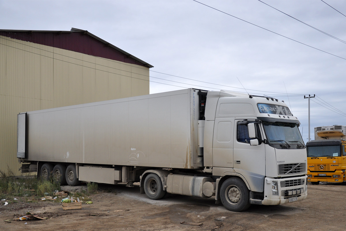 Томская область, № О 482 ТС 70 — Volvo ('2008) FH.400