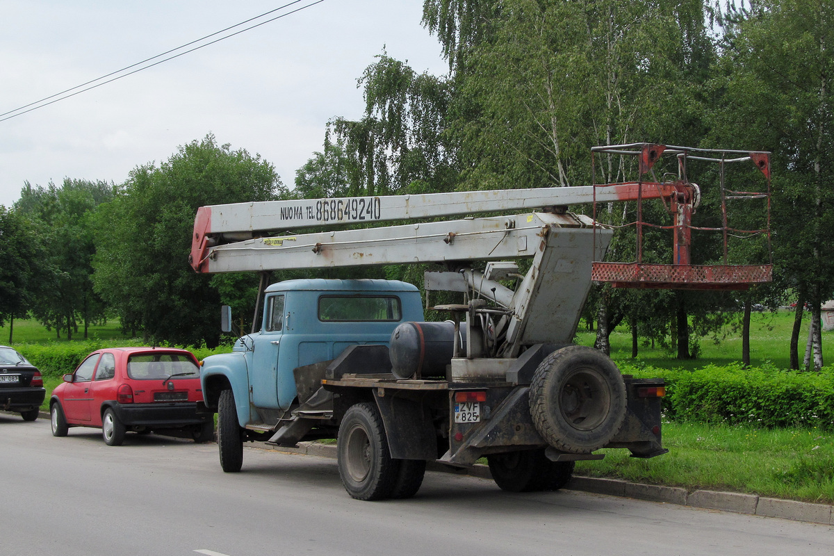 Литва, № ZVF 825 — ЗИЛ-431412