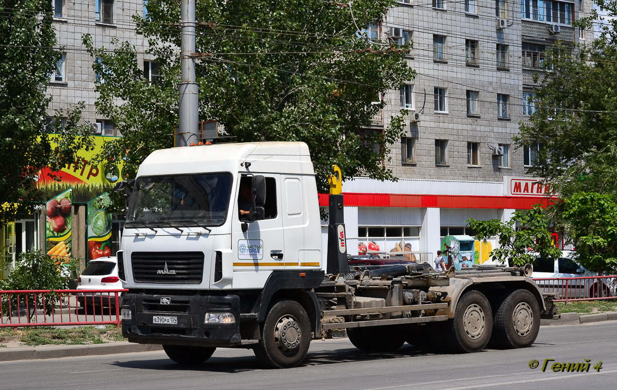 Волгоградская область, № В 390 РА 134 — МАЗ-6312B9