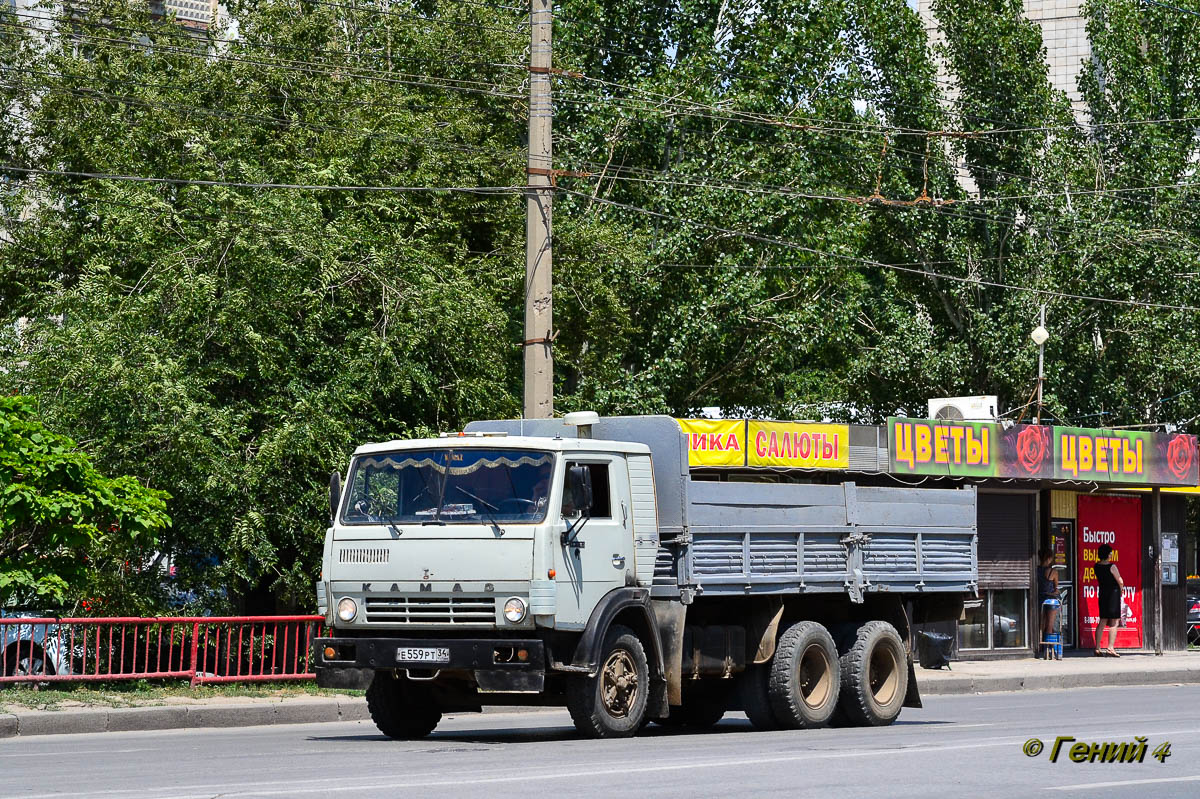 Волгоградская область, № Е 559 РТ 34 — КамАЗ-5320