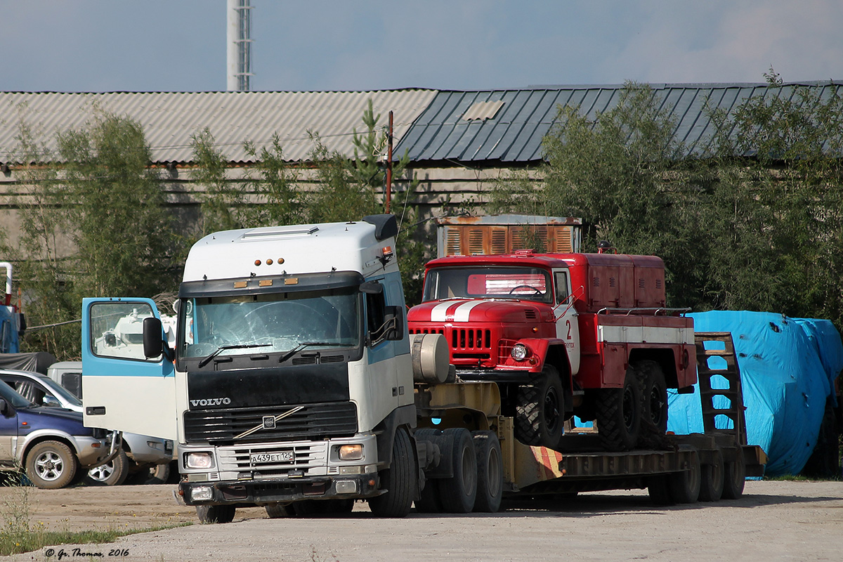 Приморский край, № А 439 ЕТ 125 — Volvo ('1993) FH12.380