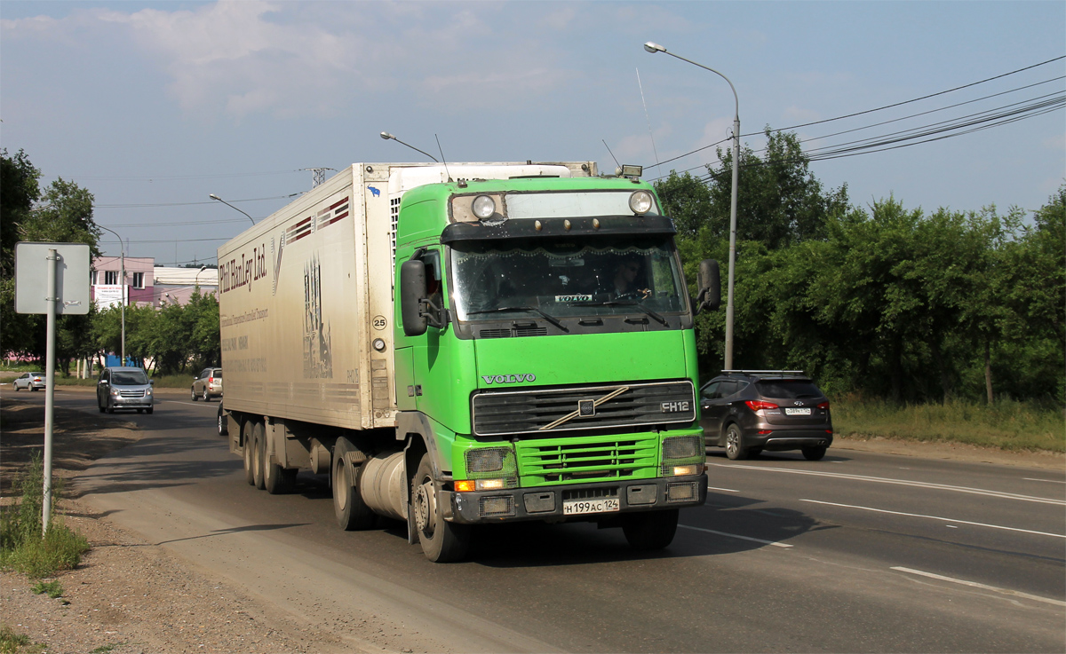 Красноярский край, № Н 199 АС 124 — Volvo ('1993) FH12.420