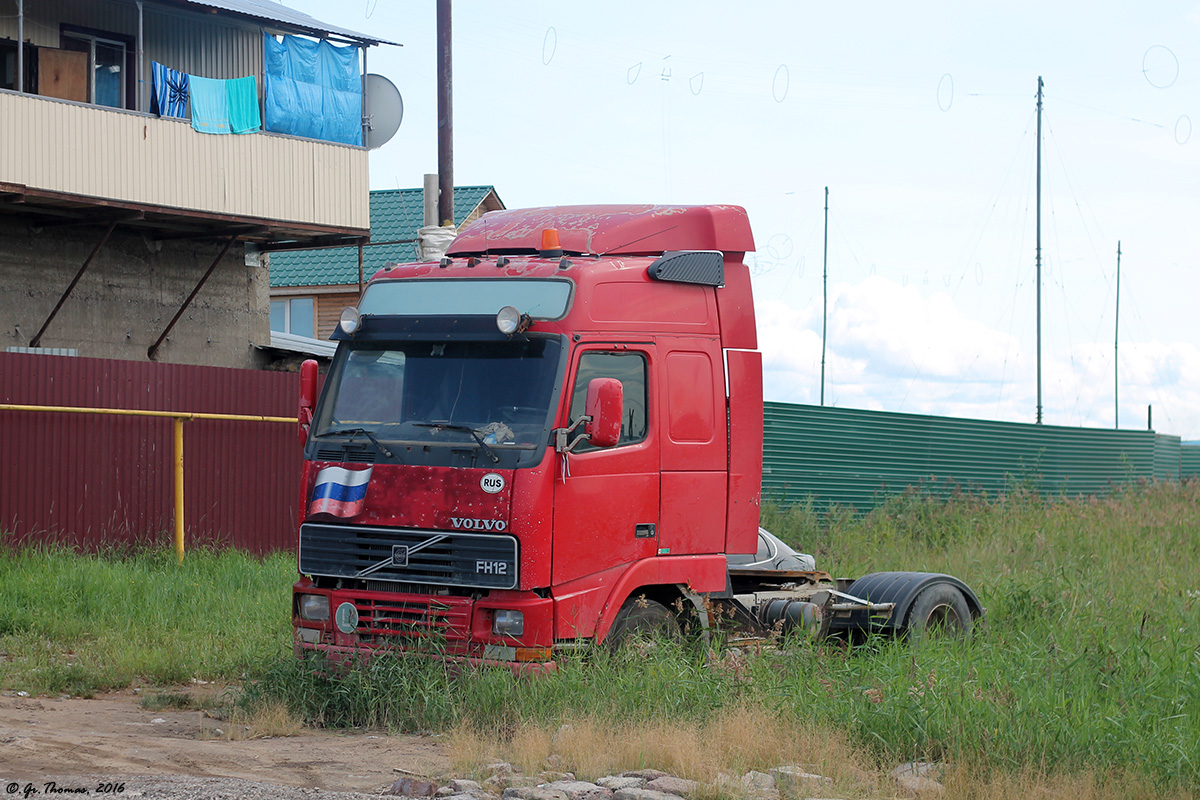 Саха (Якутия), № Р 495 ЕО 14 — Volvo ('1993) FH12.380