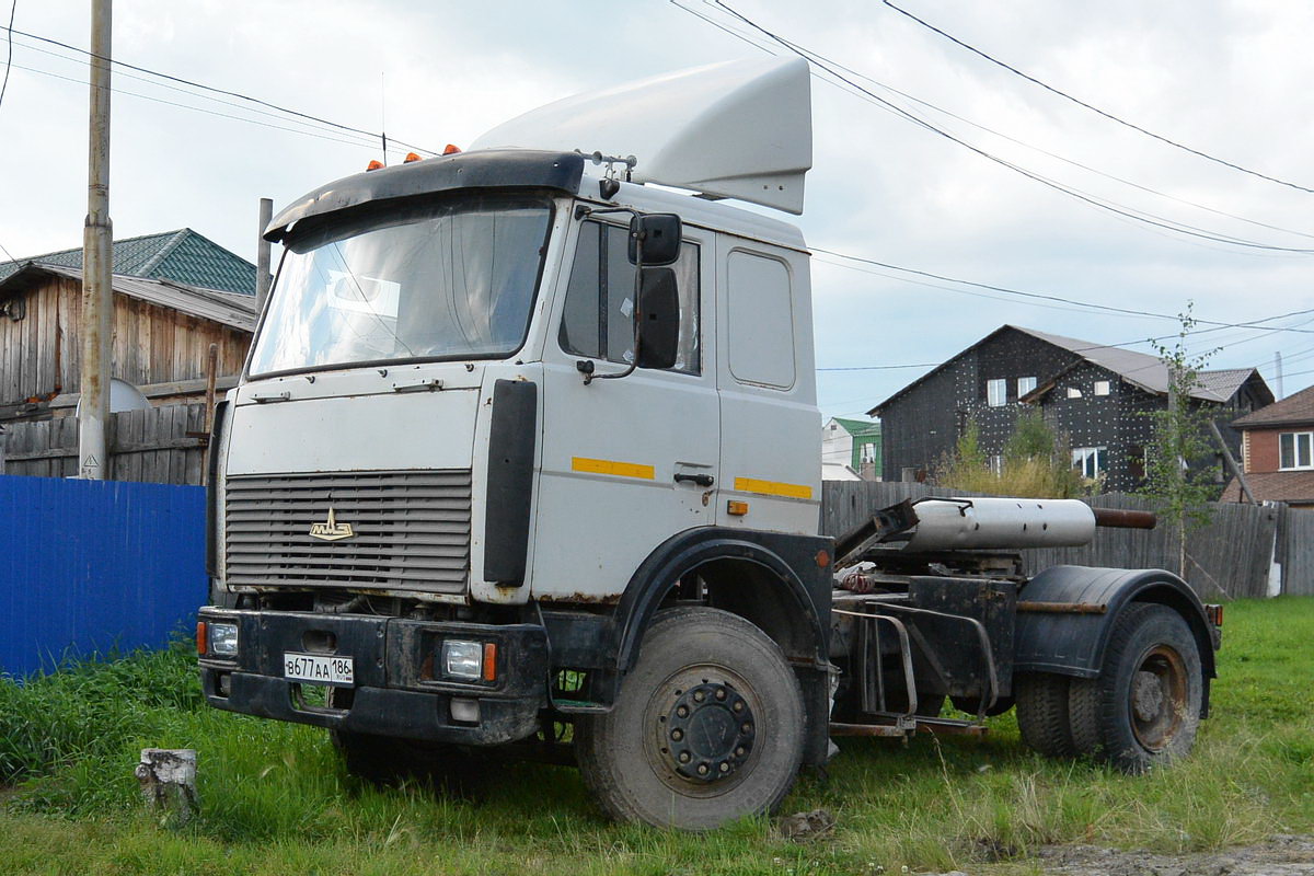 Ханты-Мансийский автоном.округ, № В 677 АА 186 — МАЗ-54324