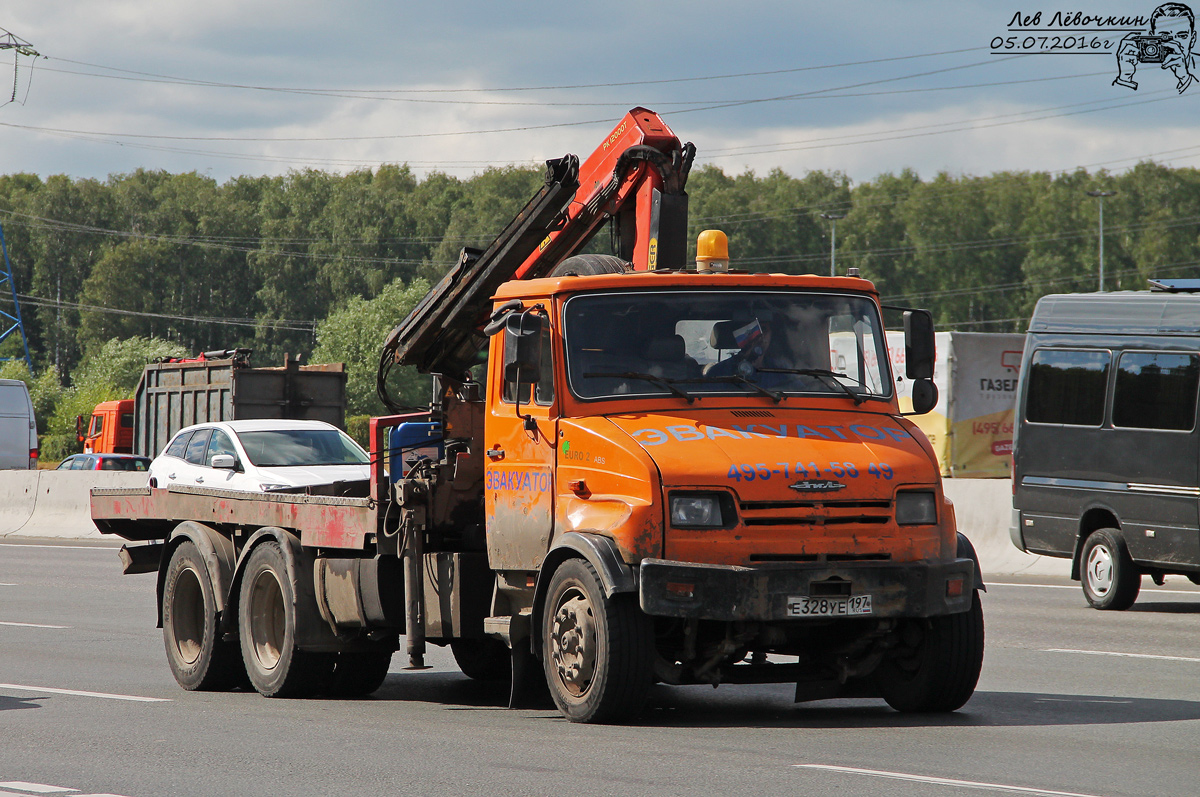 Москва, № Е 328 УЕ 197 — ЗИЛ-5302 "Бычок"