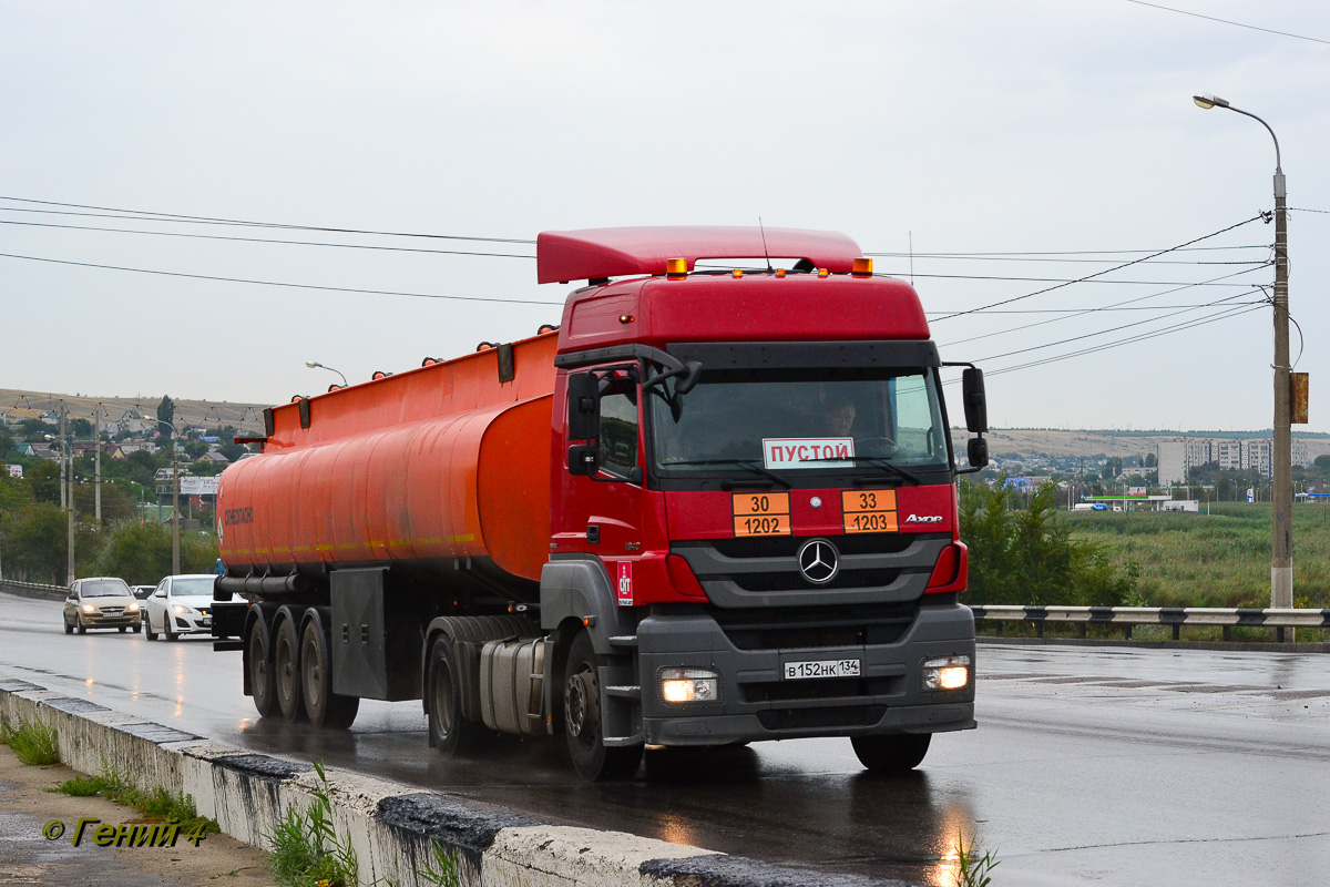 Волгоградская область, № В 152 НК 134 — Mercedes-Benz Axor 1840 [Z9M]