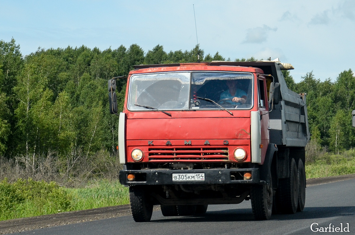 Новосибирская область, № В 305 КМ 154 — КамАЗ-55111 [551110]