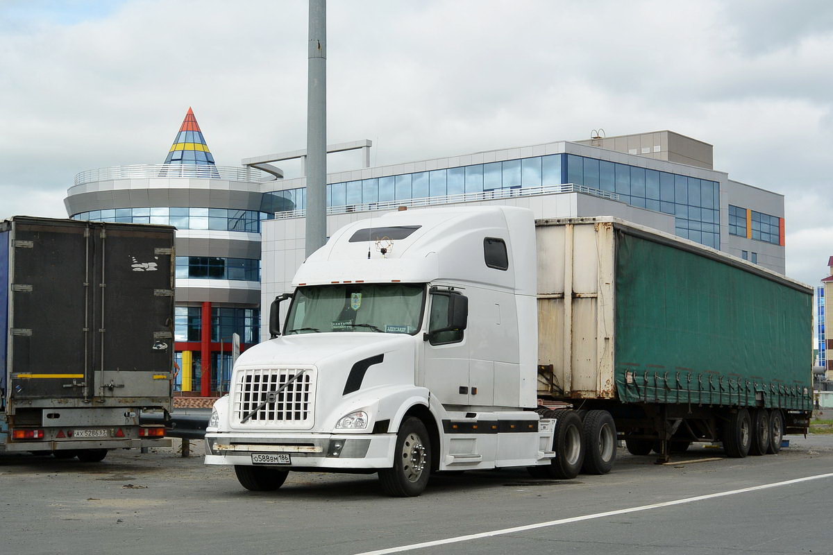 Ханты-Мансийский автоном.округ, № О 588 ВМ 186 — Volvo VNL670