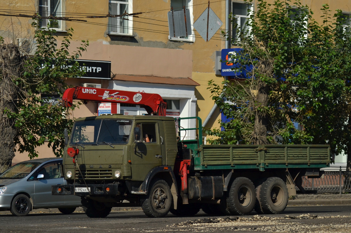 Омская область, № Е 992 АА 55 — КамАЗ-5320