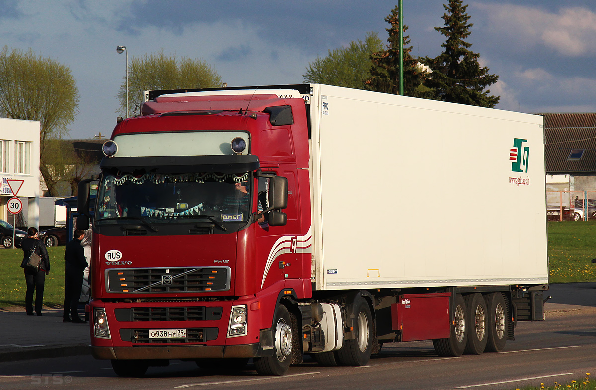 Калининградская область, № О 938 НУ 39 — Volvo ('2002) FH12.460