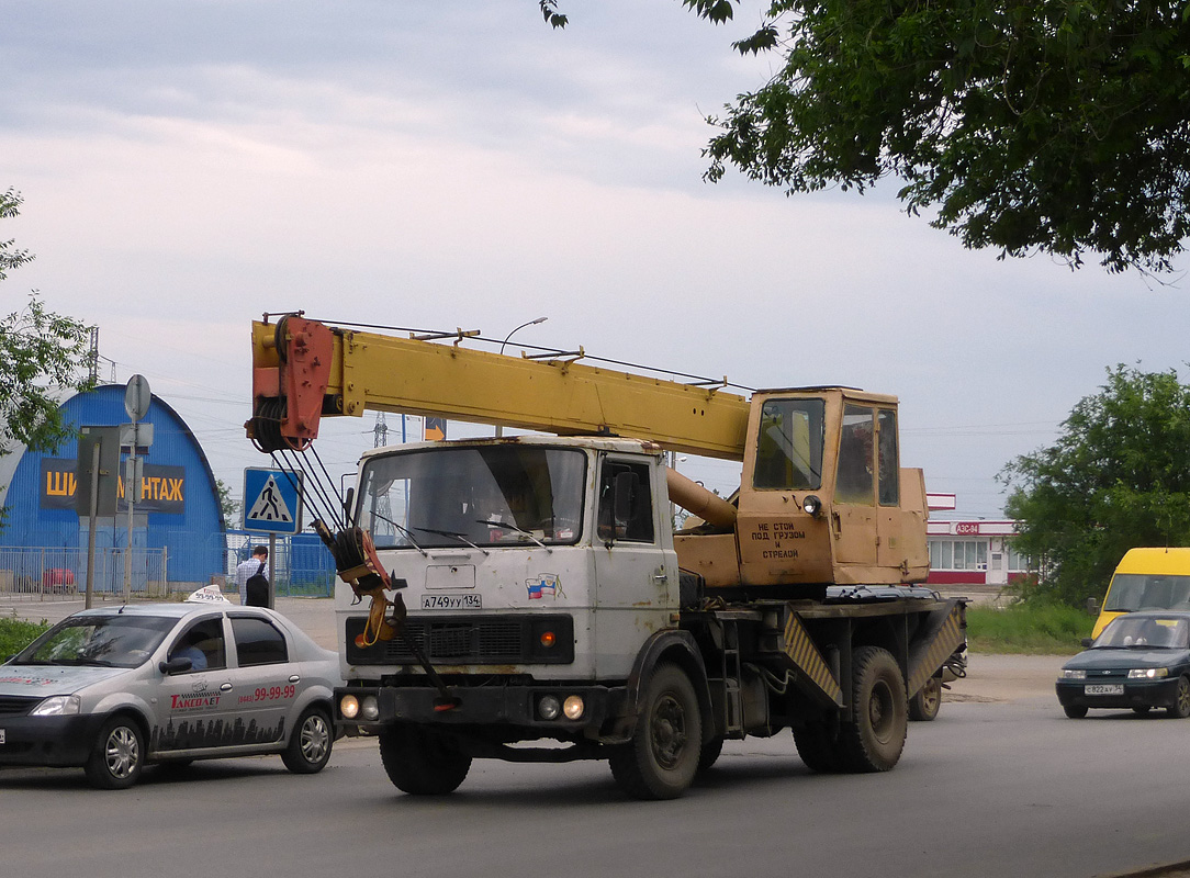 Волгоградская область, № А 749 УУ 134 — МАЗ-5337 [533700]