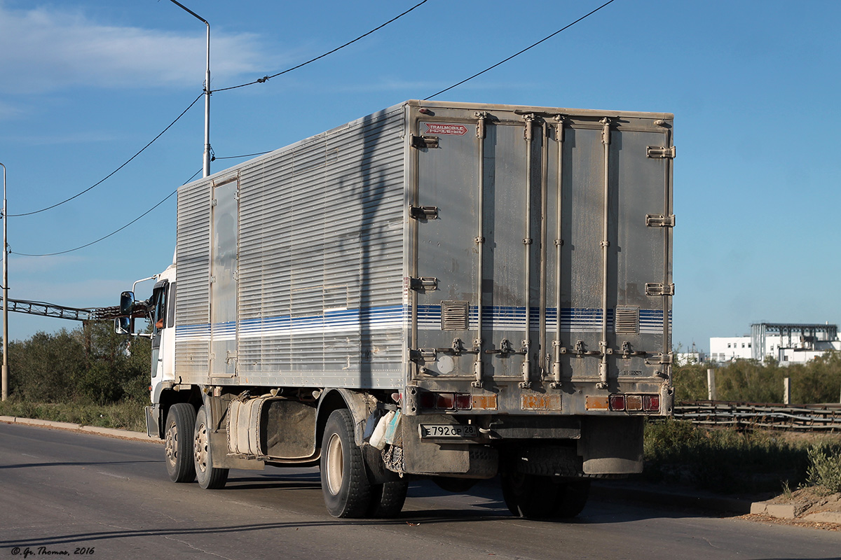 Амурская область, № Е 792 СР 28 — Hino FN