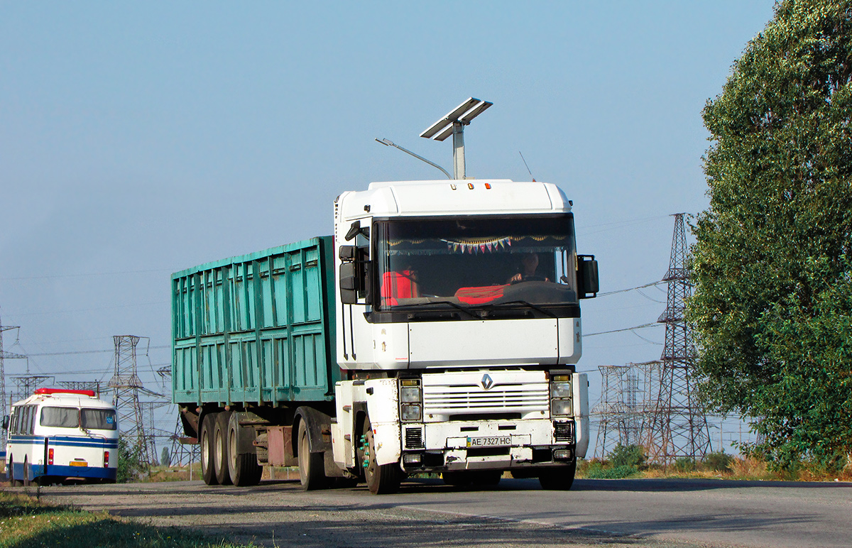 Днепропетровская область, № АЕ 7327 НС — Renault Magnum Integral ('1997)