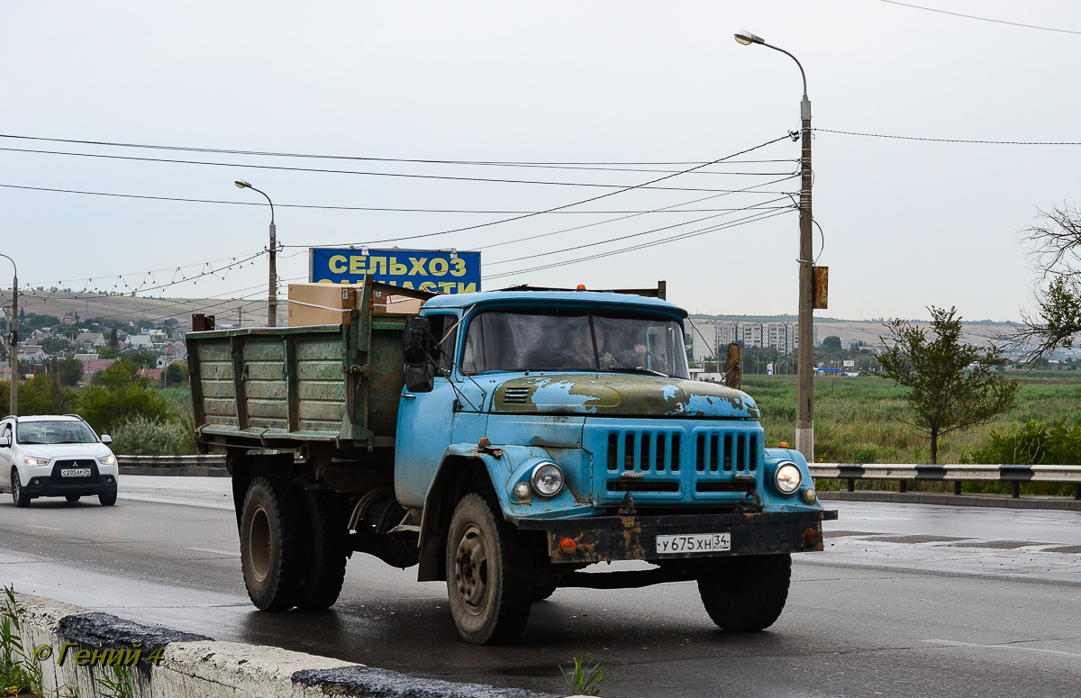 Волгоградская область, № У 675 ХН 34 — ЗИЛ-495710