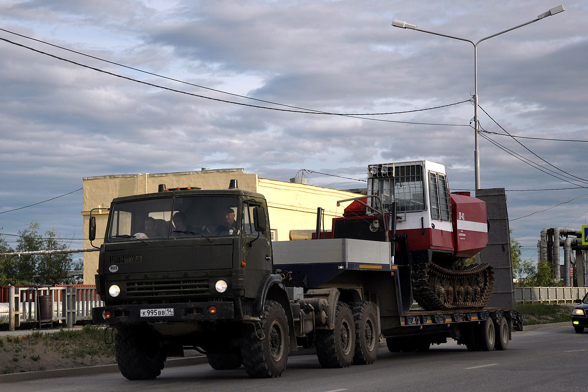 Саха (Якутия), № К 995 ВВ 14 — КамАЗ-43101; Саха (Якутия), № (14) Б/Н СТ 0086 — Алтайлесмаш (общая модель)