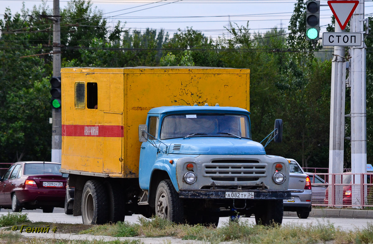 Волгоградская область, № А 082 ТУ 34 — ЗИЛ-431412