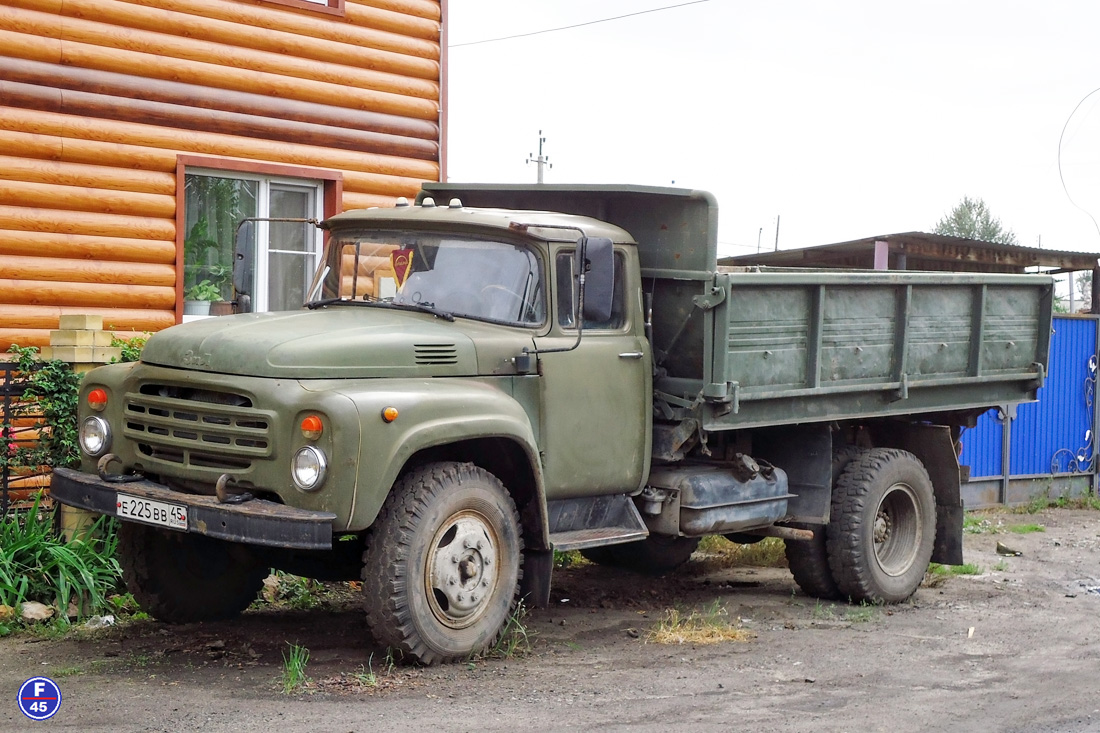 Курганская область, № Е 225 ВВ 45 — ЗИЛ-495710