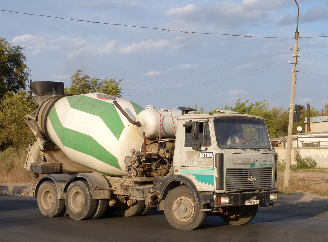 Волгоградская область, № Р 930 ВК 97 — МАЗ-63038