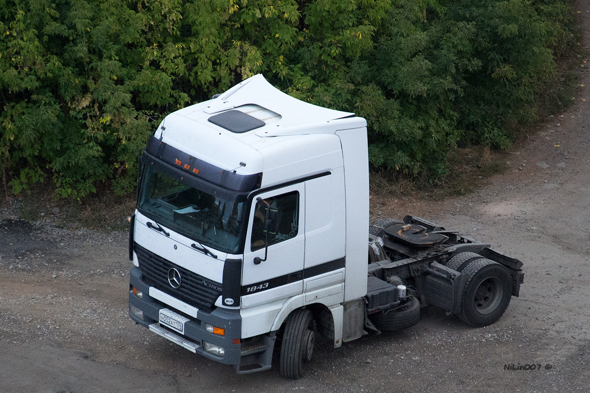 Удмуртия, № Н 052 АТ 174 — Mercedes-Benz Actros ('1997) 1843