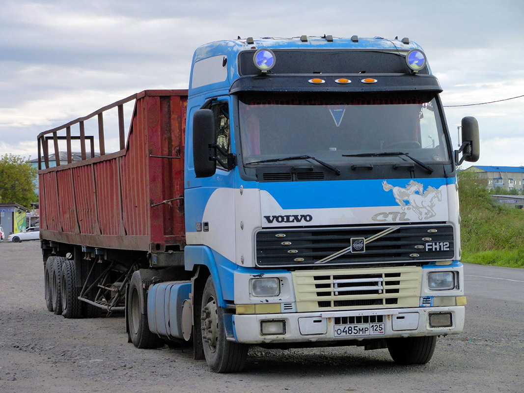 Приморский край, № О 485 МР 125 — Volvo ('1993) FH12.460