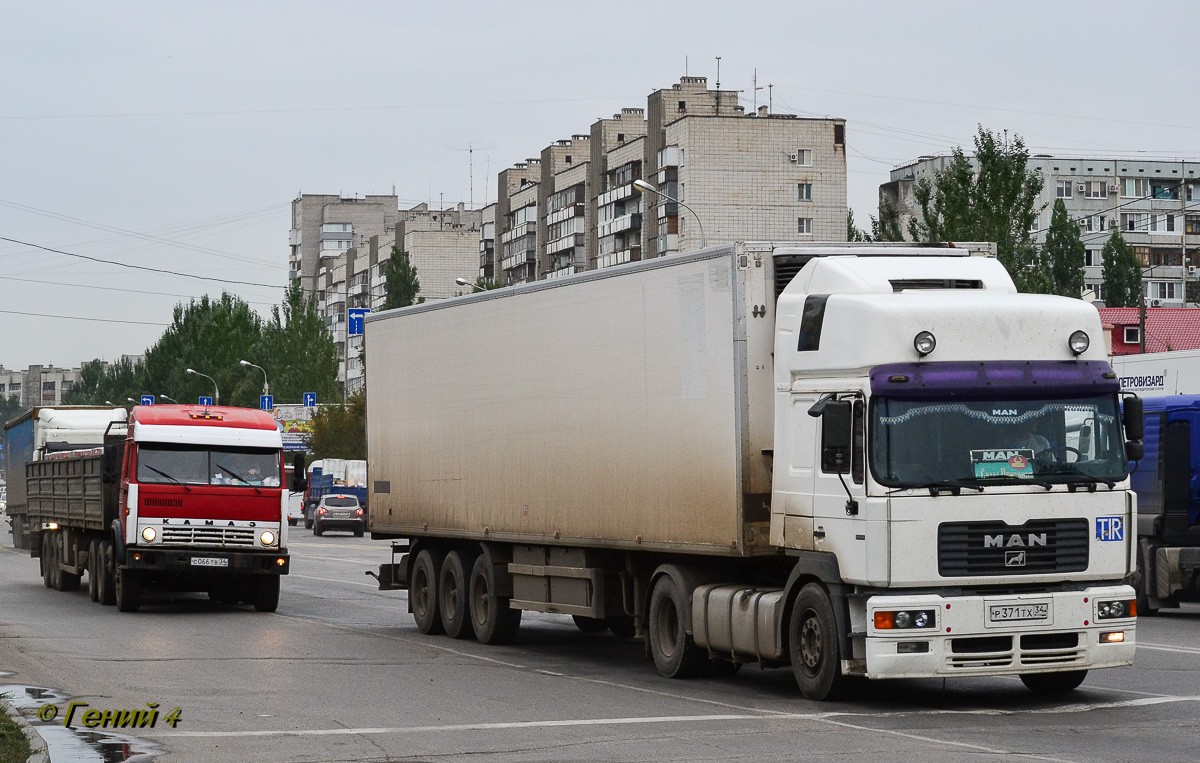 Волгоградская область, № Р 371 ТХ 34 — MAN F2000 19.414