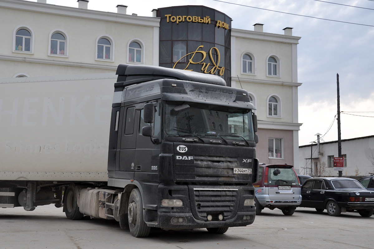 Тульская область, № Р 744 МТ 71 — DAF XF105 FT