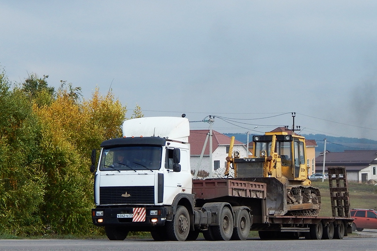 Белгородская область, № Е 042 ТЕ 31 — МАЗ-6422 (общая модель)