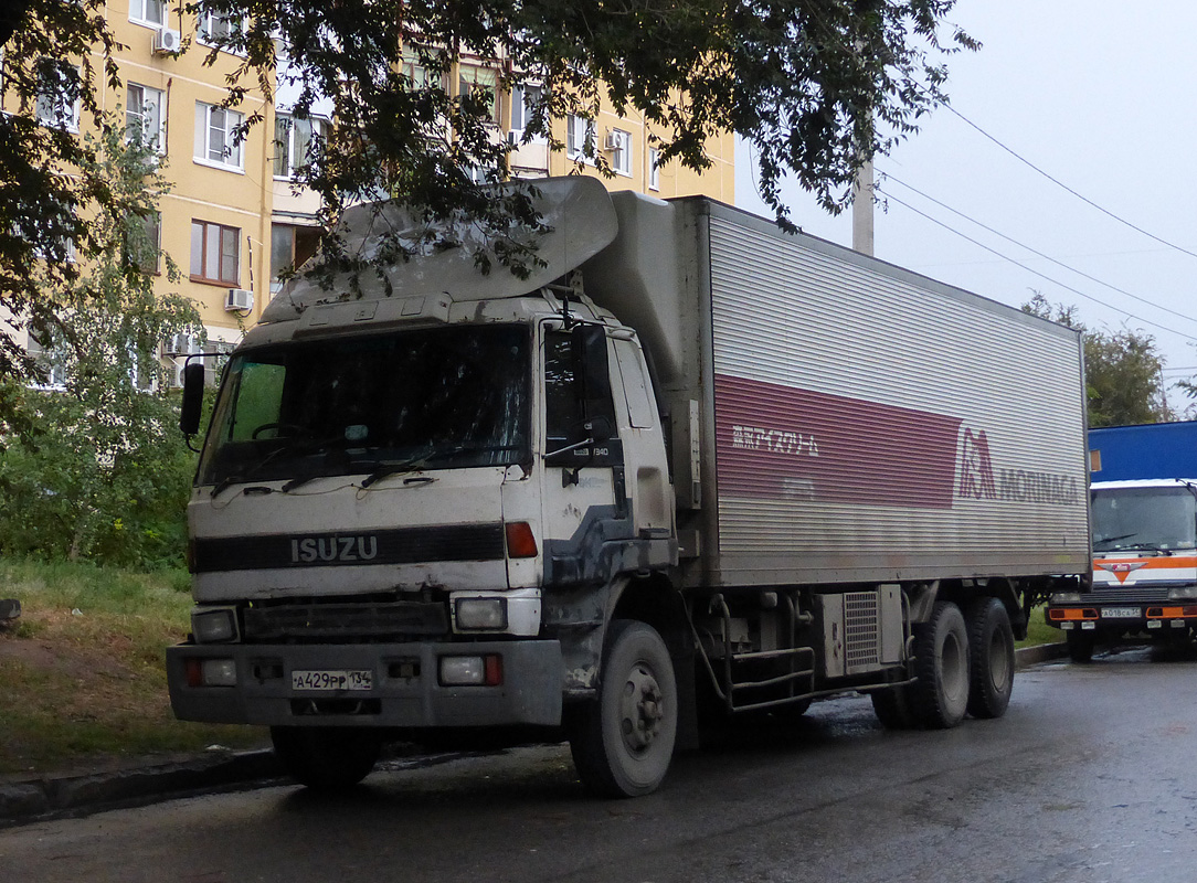 Волгоградская область, № А 429 РР 134 — Isuzu V340