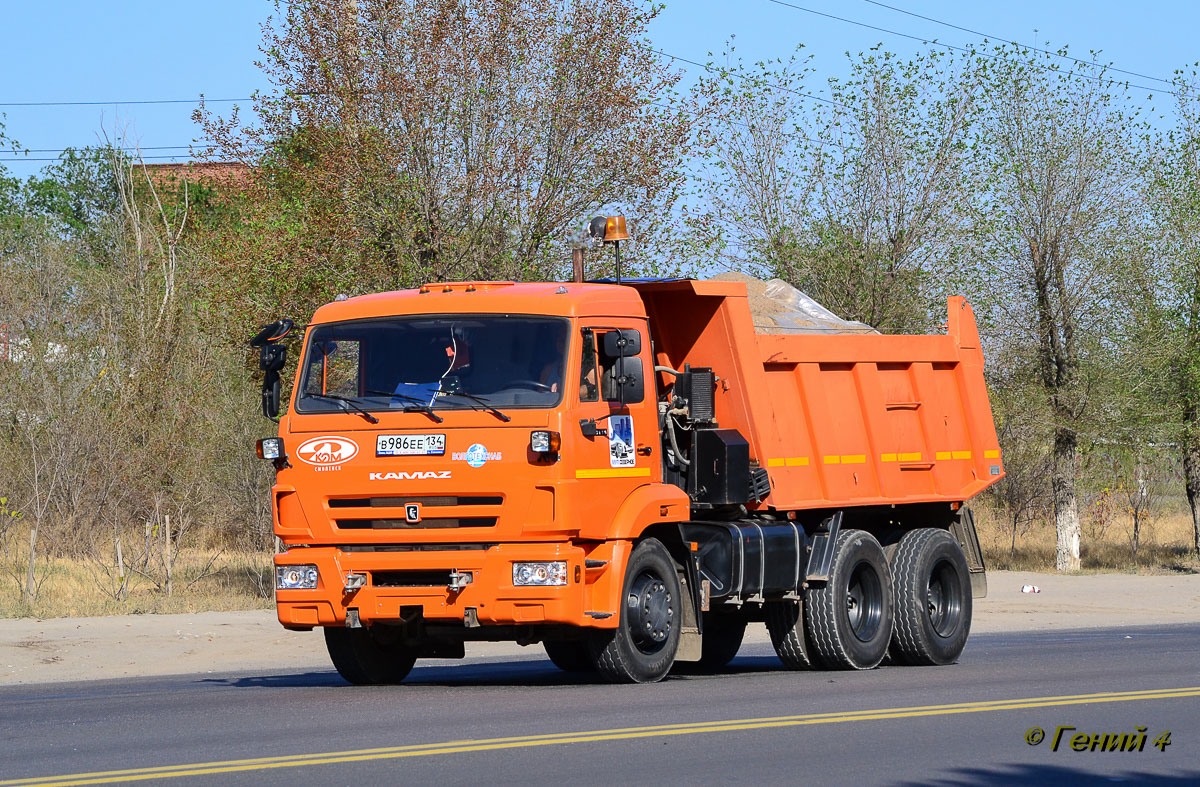 Волгоградская область, № В 986 ЕЕ 134 — КамАЗ-65115-L4