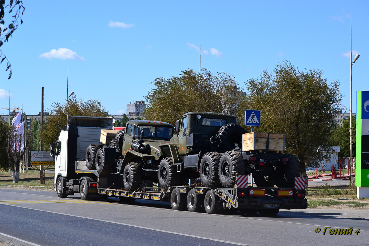 Тульская область, № Р 438 СК 71 — Volvo ('2002) FH12.480