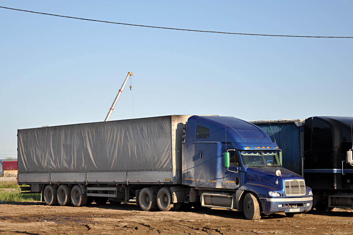 Свердловская область, № А 755 ЕХ 96 — Freightliner Century Class