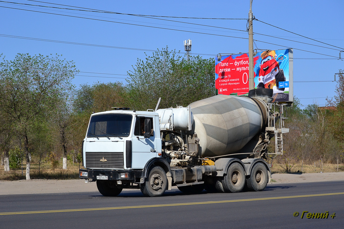 Волгоградская область, № Р 557 НО 34 — МАЗ-630303