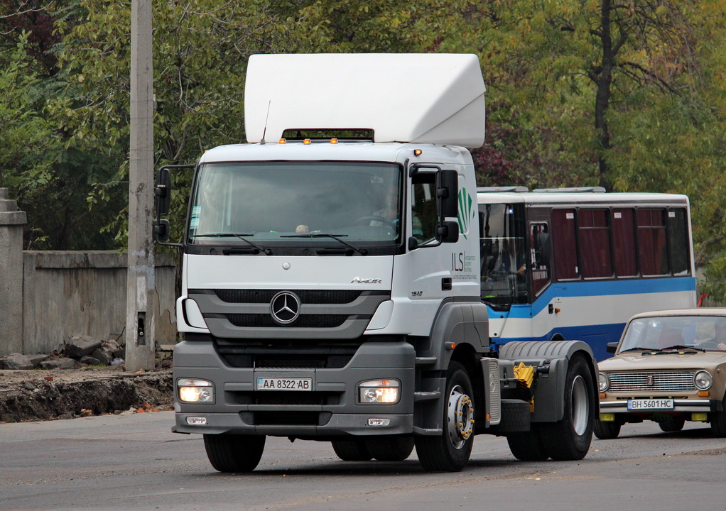 Киев, № АА 8322 АВ — Mercedes-Benz Axor 1840