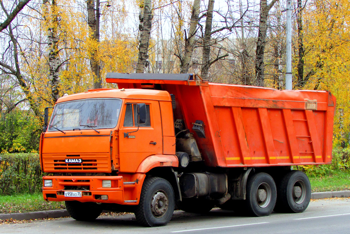 Вологодская область, № Е 958 АО 35 — КамАЗ-6520 [652000]