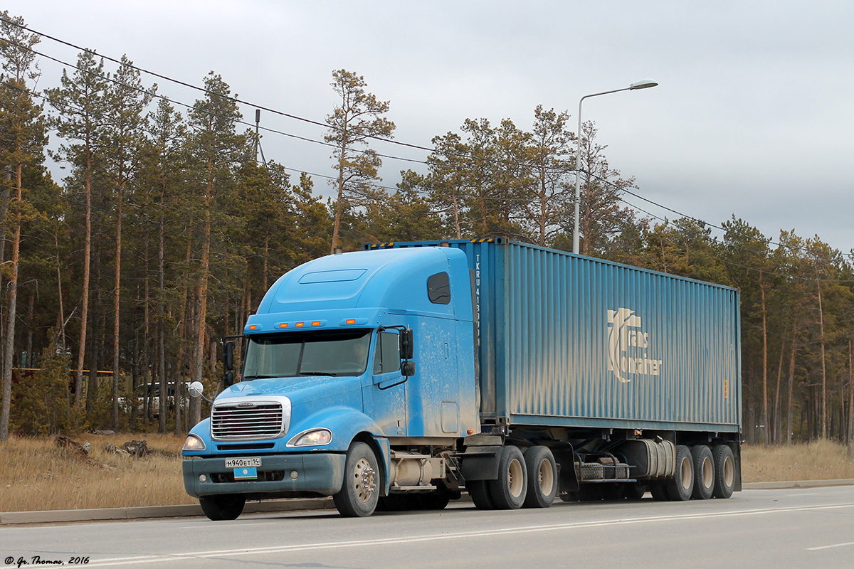 Саха (Якутия), № М 940 ЕТ 14 — Freightliner Columbia