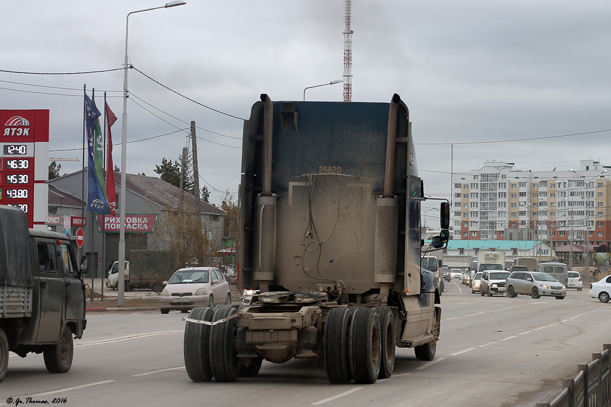 Саха (Якутия), № О 764 КМ 14 — Freightliner Columbia