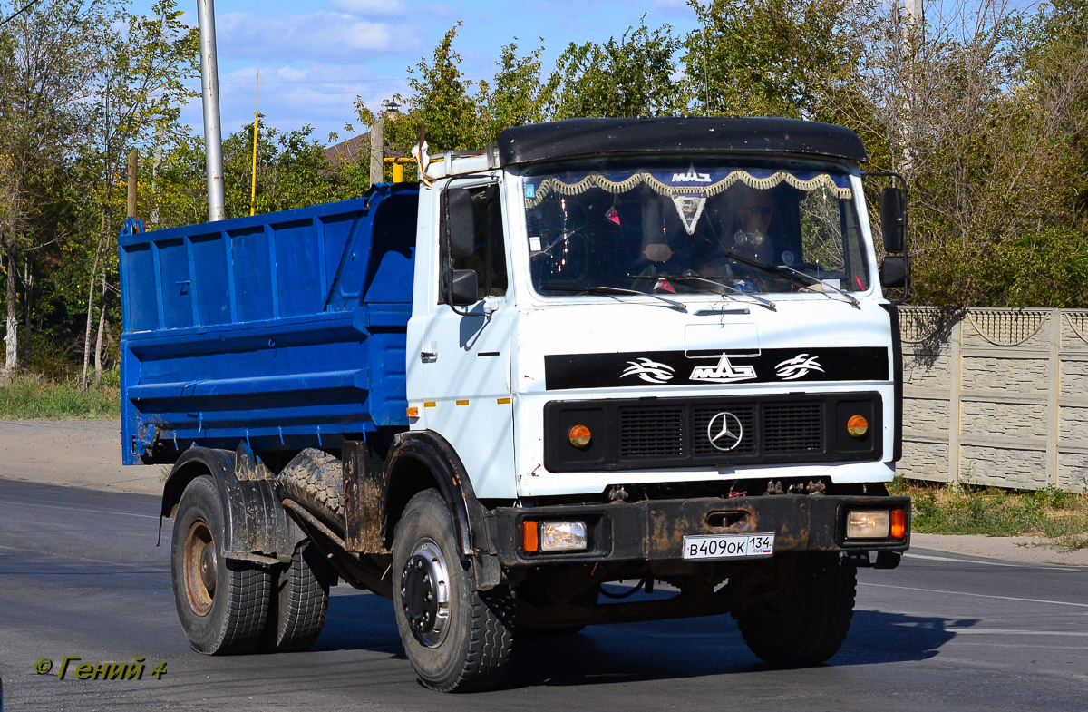 Волгоградская область, № В 409 ОК 134 — МАЗ-555106