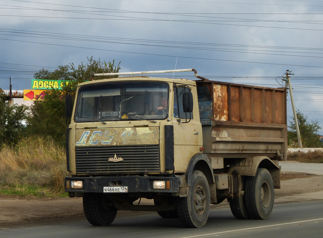 Волгоградская область, № А 466 ХЕ 134 — МАЗ-5551 [555100]