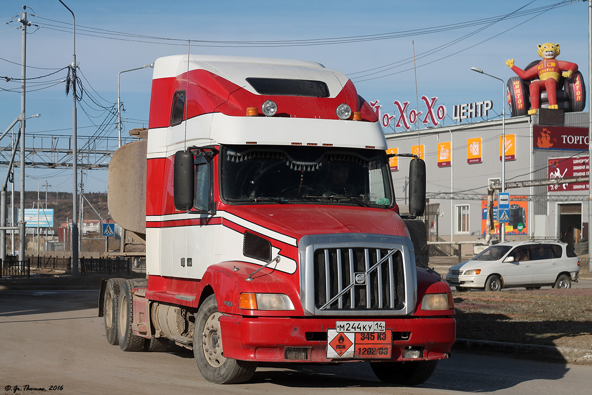 Саха (Якутия), № М 244 КУ 14 — Volvo VNL660