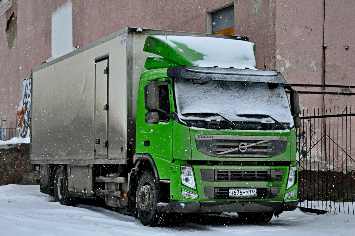 Санкт-Петербург, № Н 676 МР 178 — Volvo ('2010) FM.330