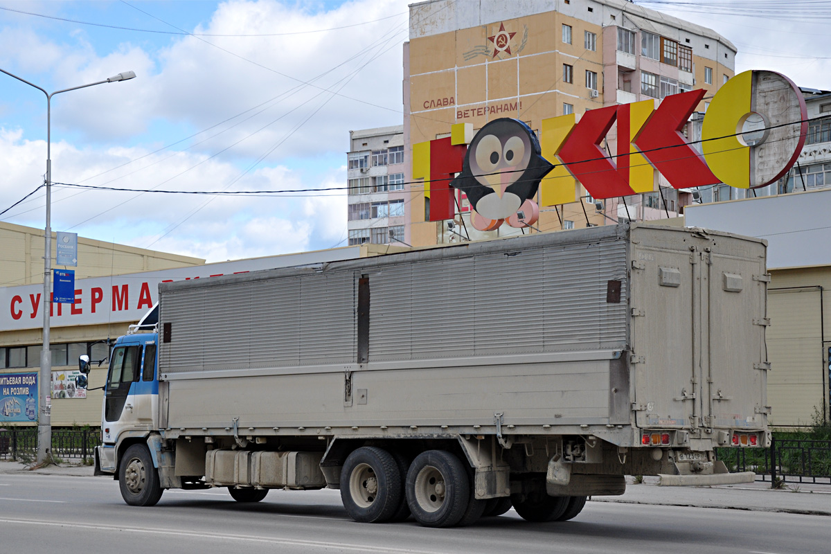 Хабаровский край, № В 123 СР 27 — Hino Profia