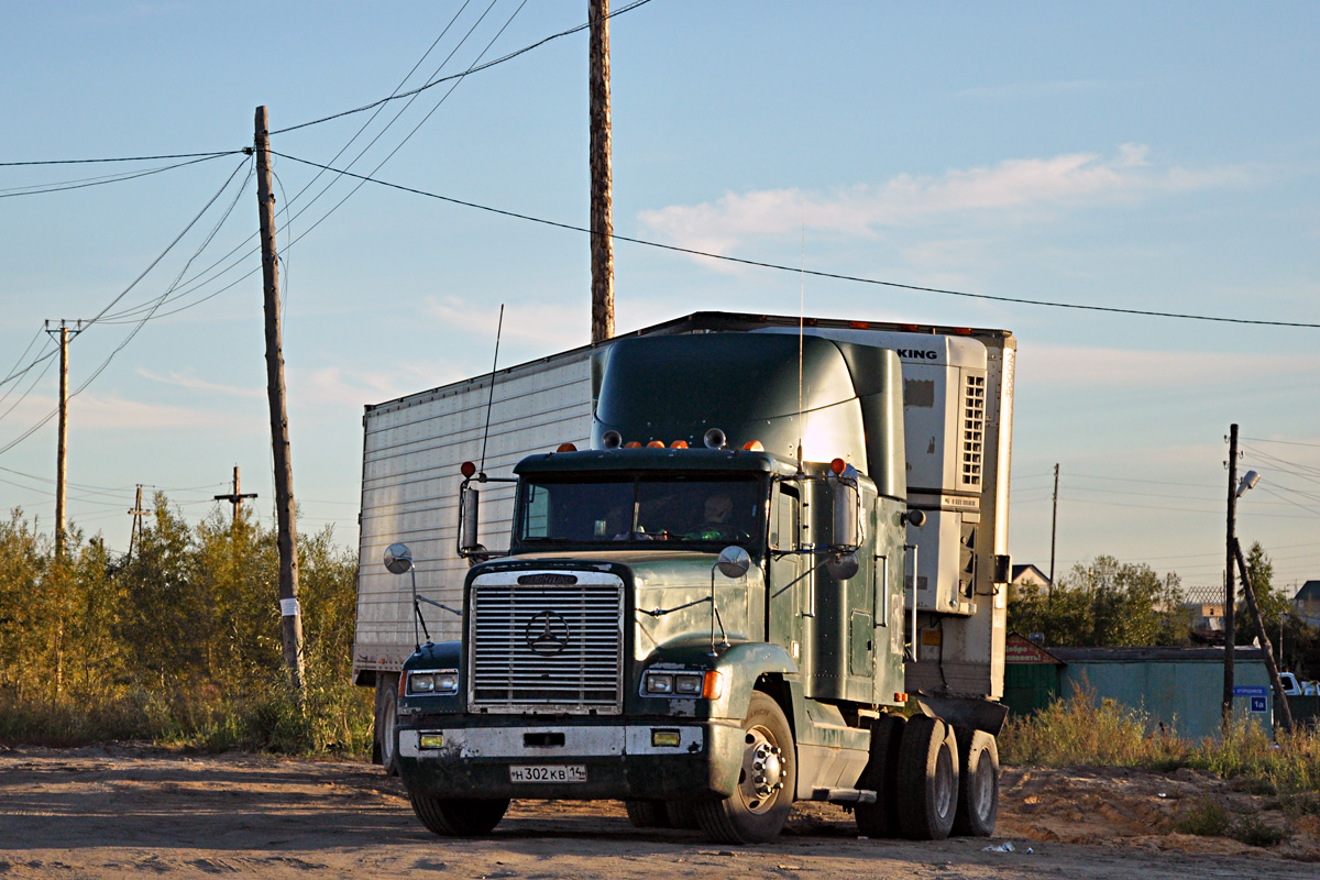 Саха (Якутия), № Н 302 КВ 14 — Freightliner FLD 120